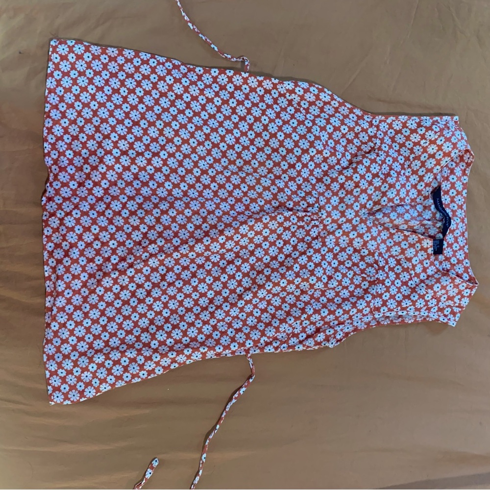 SLEEVELESS RUST FLOWERED TOP - Picture 1 of 3